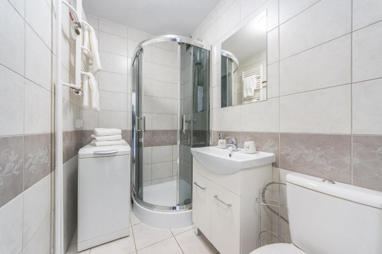 Glow Apartments, Apartament Kolobrzeska Gdansk Bagian luar foto