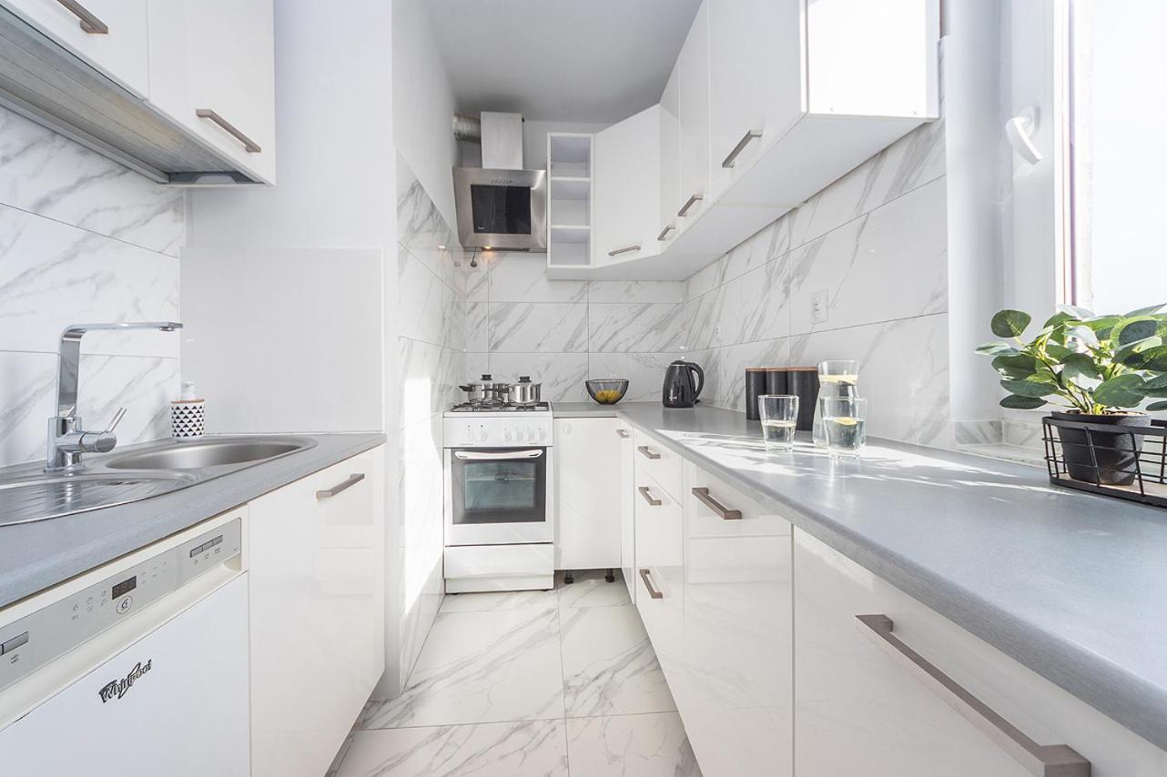Glow Apartments, Apartament Kolobrzeska Gdansk Bagian luar foto